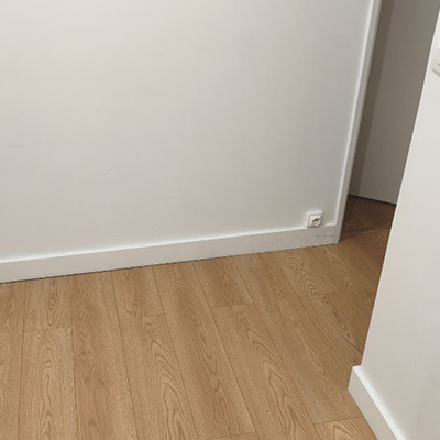 Installation Prises plinthes électriques