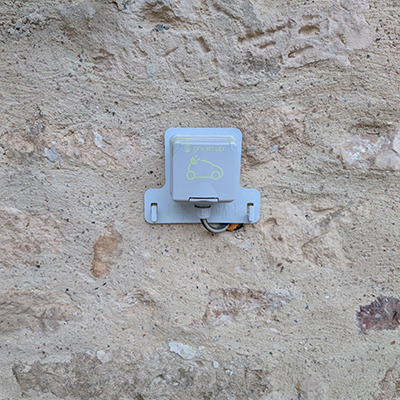 Installation prise recharge extérieur